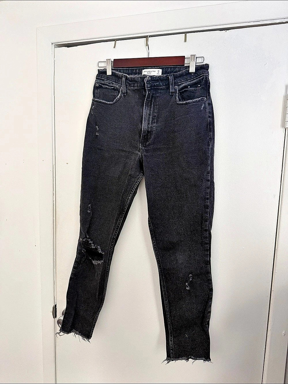 Abercrombie & Fitch The Skinny High Rise Jeans Waist 28 Black